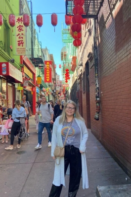 Kiki Mannear in Chinatown in San Francisco