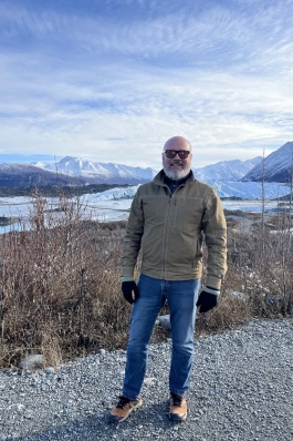 A photo of CA near mountains